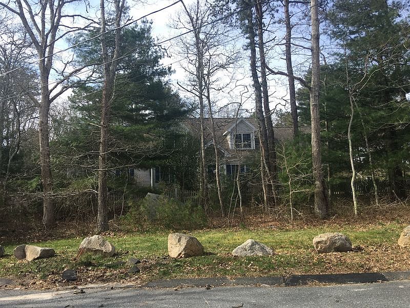 2 Boulder Rd, Cataumet, MA 02534 Zillow