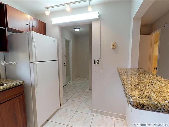 3rd image of 10 NW 87th Ave APT B211