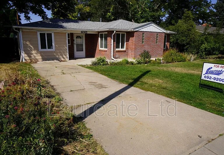 6065 W 39th Pl — Photo 1
