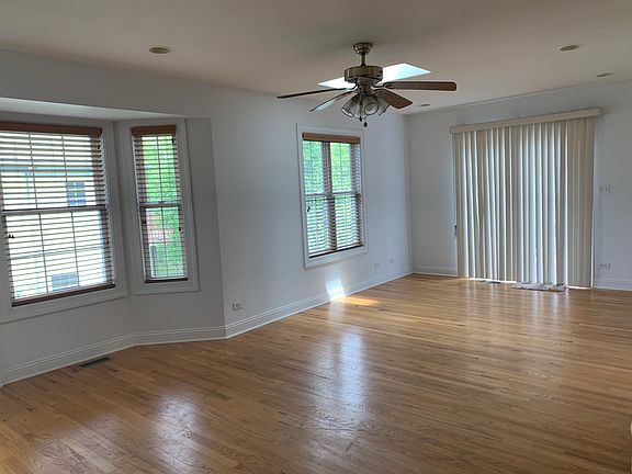 3rd image of 1513 Queen Ann Ln