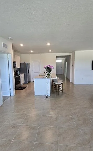 1136 Belfast Pl — Photo 3