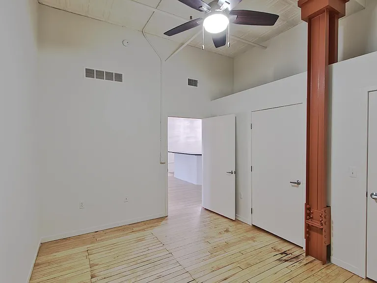 306 S Main St #2D — Photo 10