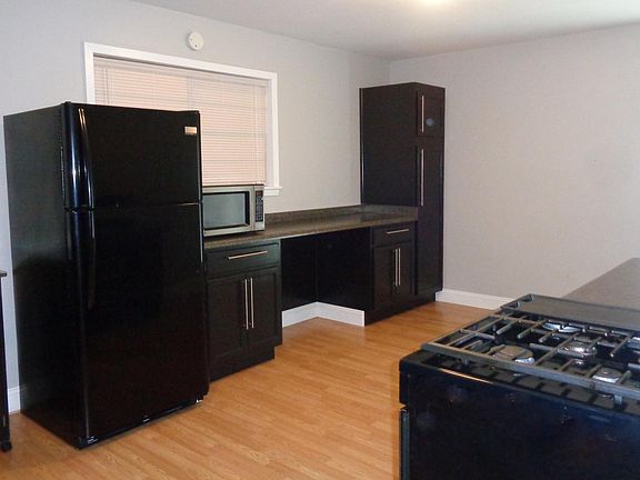 3rd image of 803 Orange Grove Ave