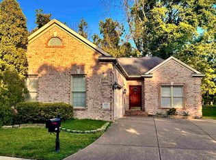 5580 S Prestwick Rd, Newburgh, IN 47630