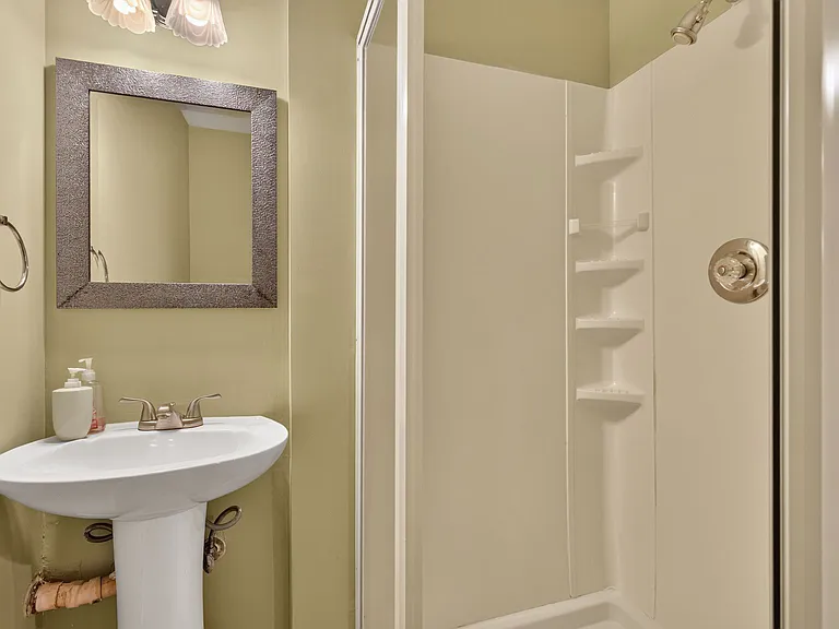3569 Eskew Ct — Photo 45
