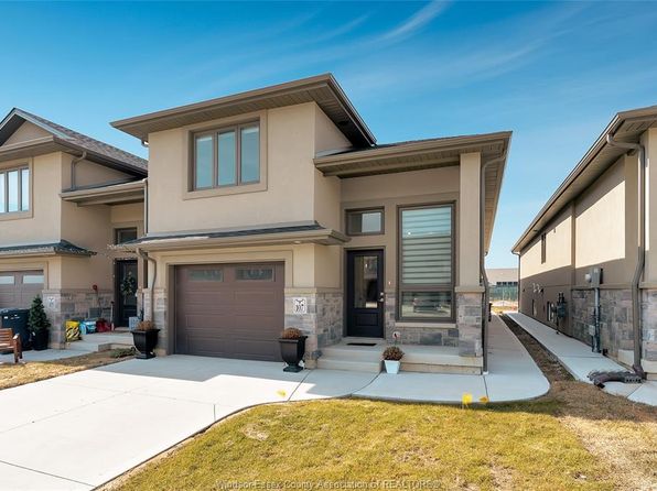 107 Peters St, Essex, ON N8M 0B1