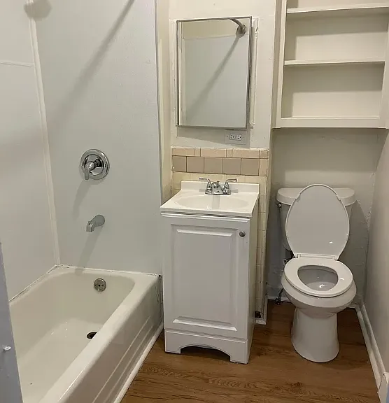 629 Olive Ln #1F — Photo 4