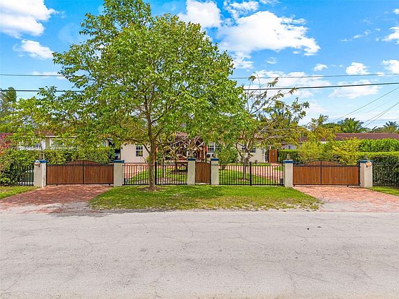 2nd image of 14835 S Biscayne River Dr