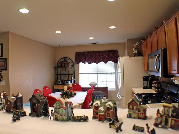3rd image of 1158 Blue Heron Dr