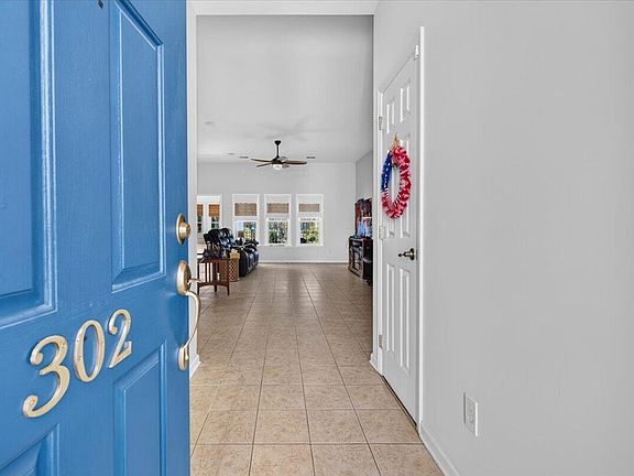 4th image of 302 Sparkleberry Ln