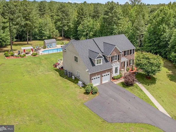8421 Heron Pointe Way, Spotsylvania, VA 22551