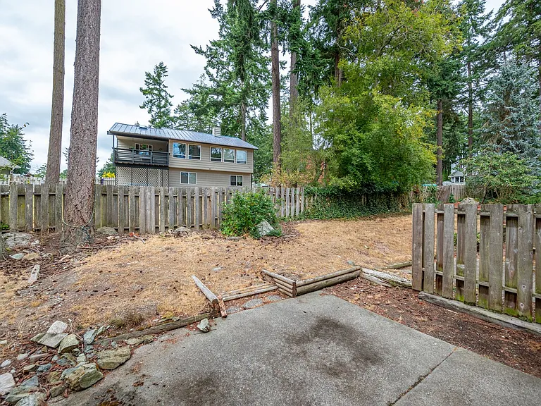 111 NW Columbia Dr #B3 — Photo 20