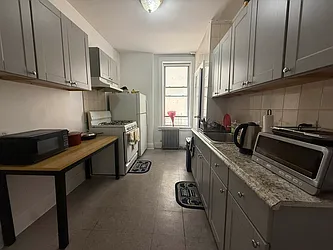 1556 Atlantic Avenue, #2R