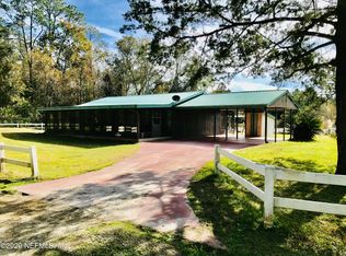 115 Appaloosa Dr, Interlachen, FL 32148