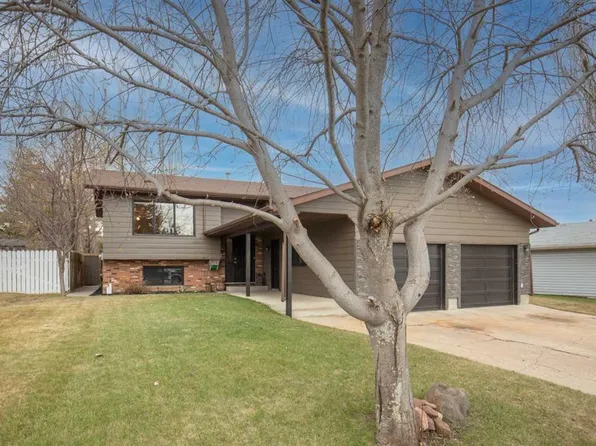 5315 N 37th St, Innisfail, AB T4G 1G6