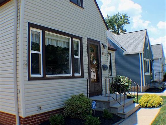 3rd image of 8321 Ivandale Dr