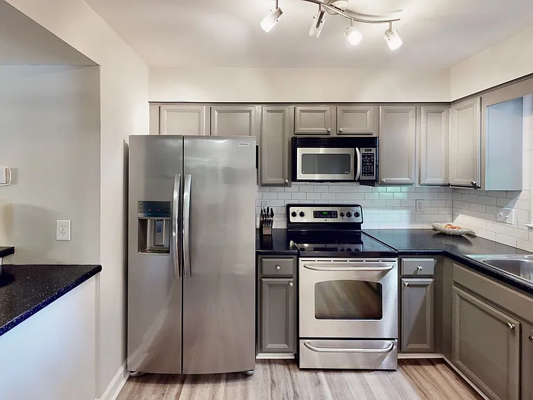 3437 Colony Crossing Dr — Photo 5