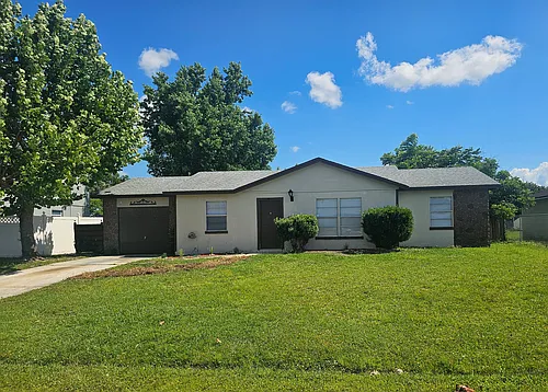 711 Harland Ct Photo 1