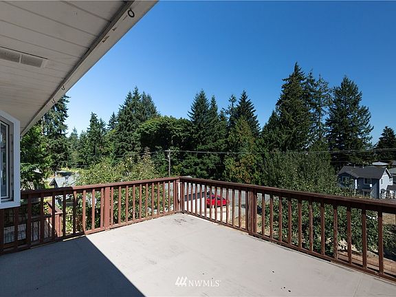 4th image of 5101 Beaumont Dr S