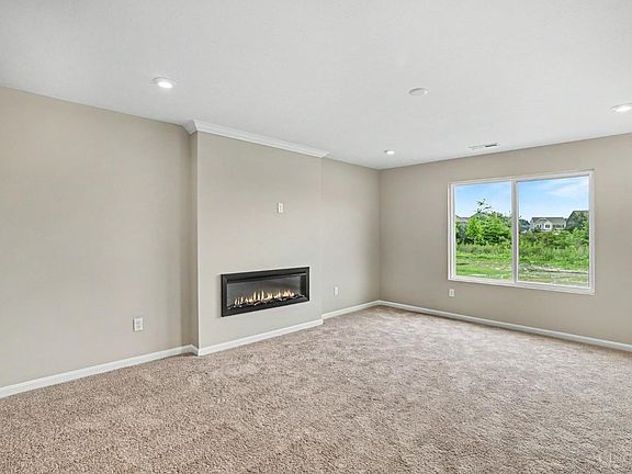 3rd image of 2063 Longmeadow Ln
