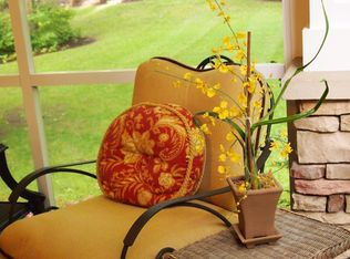 2317 Warner Dr, Holland, MI 49424