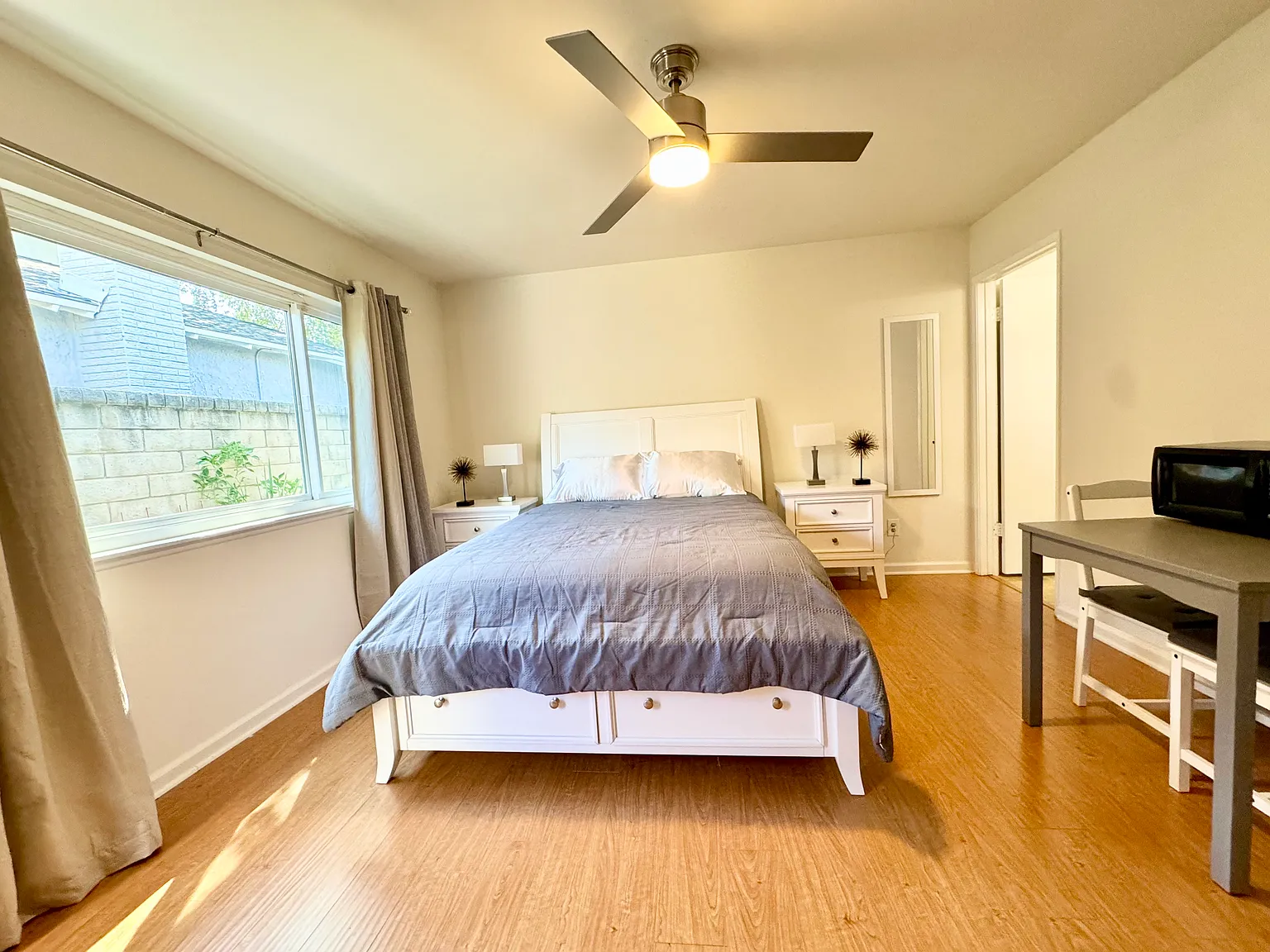 3 bed, 1294 sqft, $1,500 — Photo 2