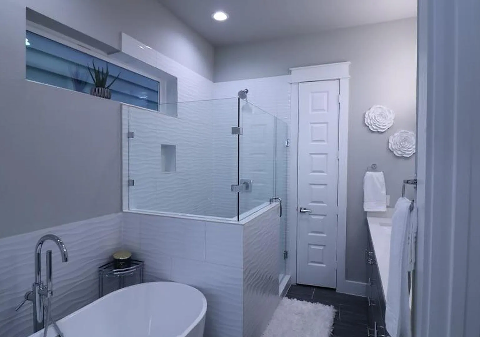 3 bed, 3.5 bath, 1736 sqft, $1,936 — Photo 1