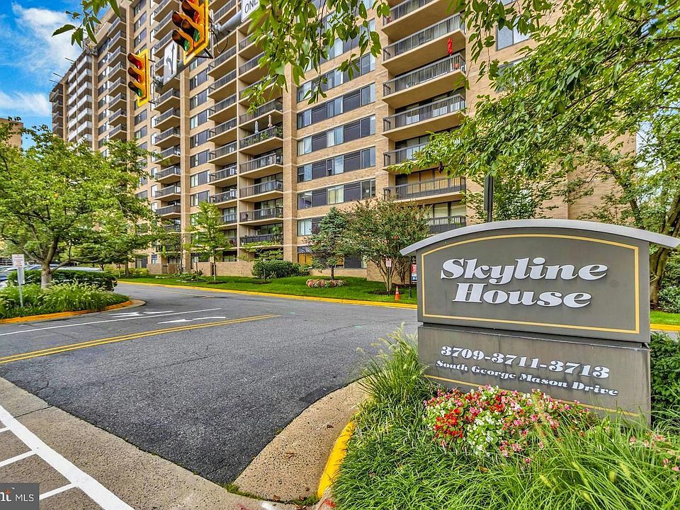 1st image of 3709 S George Mason Dr APT 1507