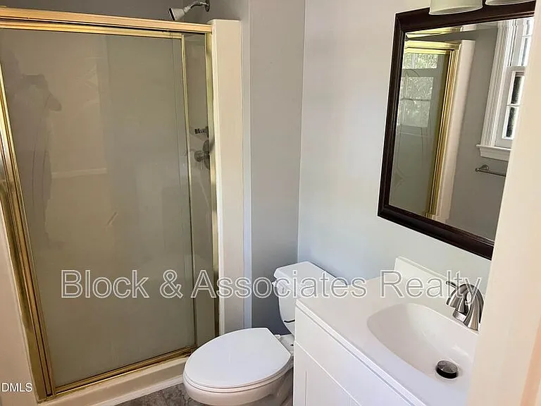 200 Lake Pine Dr — Photo 16