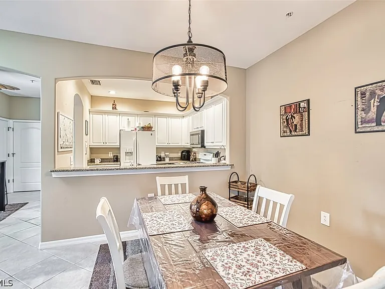 3230 Cottonwood Bnd #406 — Photo 9
