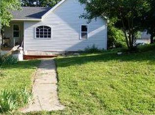 408 Atchison St, Atchison, KS 66002
