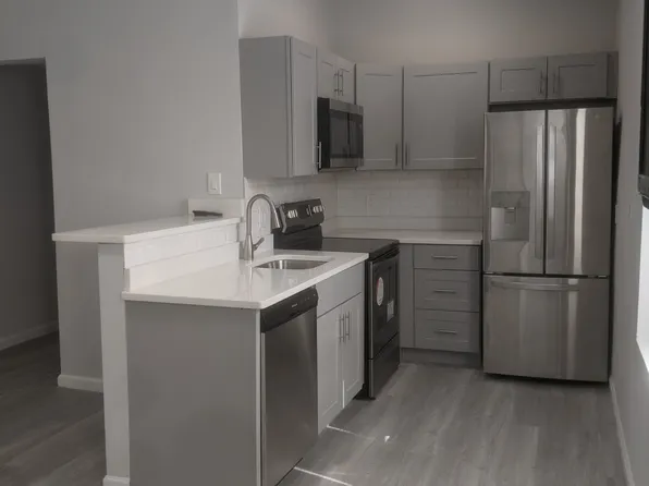 9 9a Summit Ave #2, Brookline, MA 02446