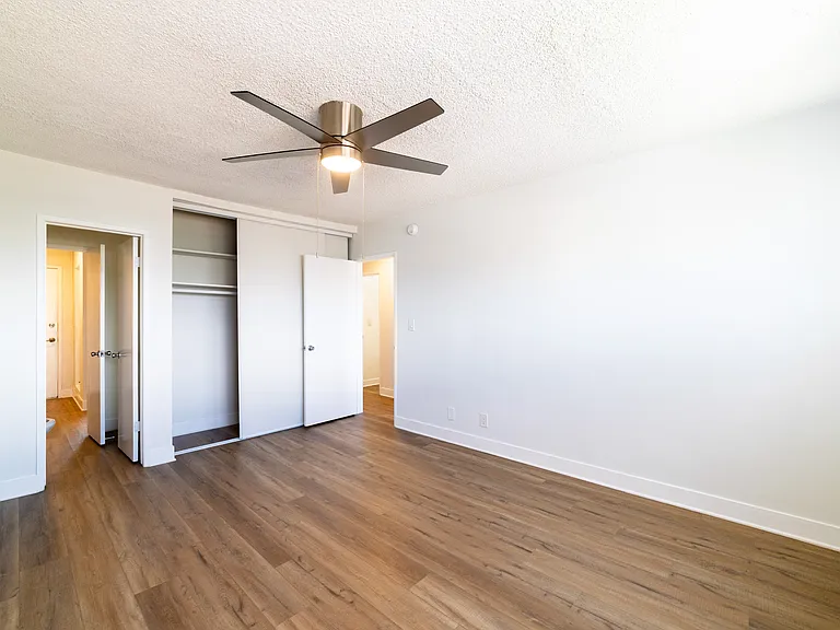 2233 S Ridgeley Dr #307 — Photo 14