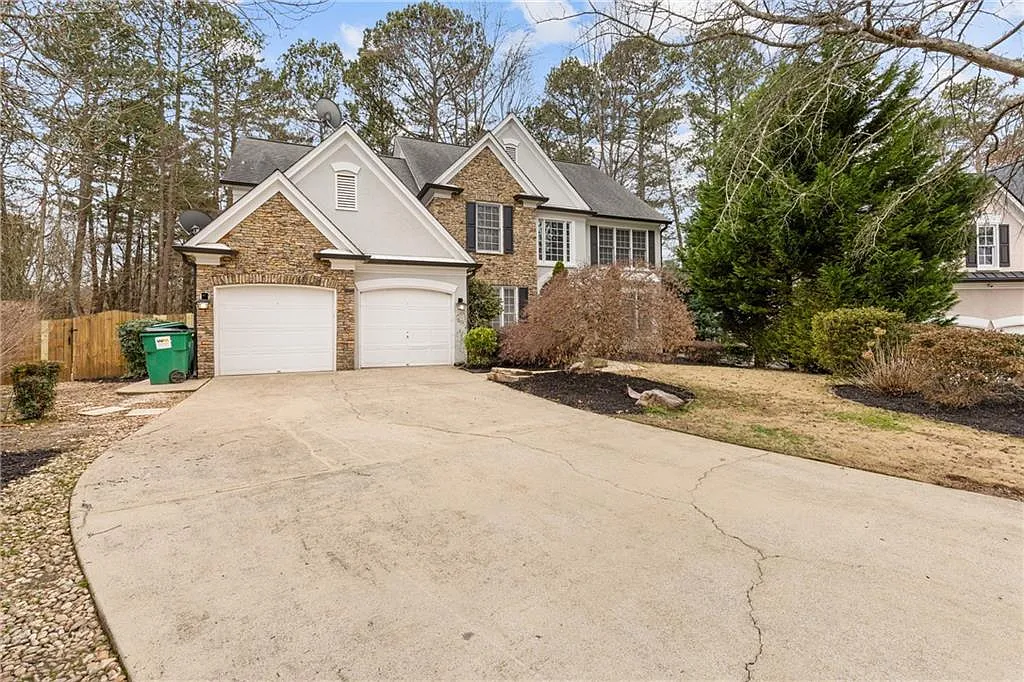 4 bed, 3.5 bath, 3201 sqft, $5,500 — Photo 2