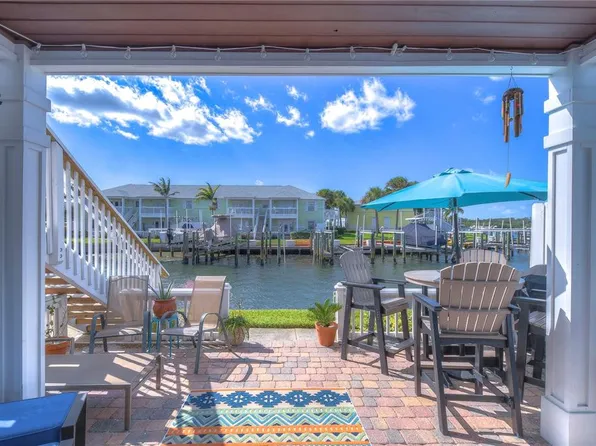 5177 Salmon Dr SE APT B, Saint Petersburg, FL 33705