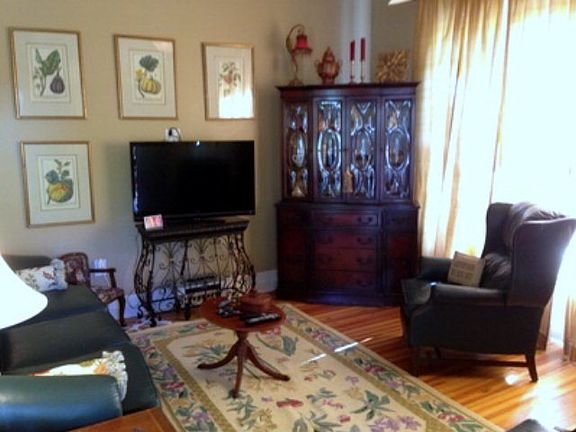 5th image of 608 W San Antonio St