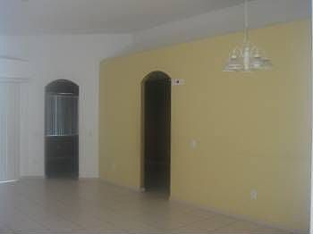 5th image of 921 Lake Biscayne Way