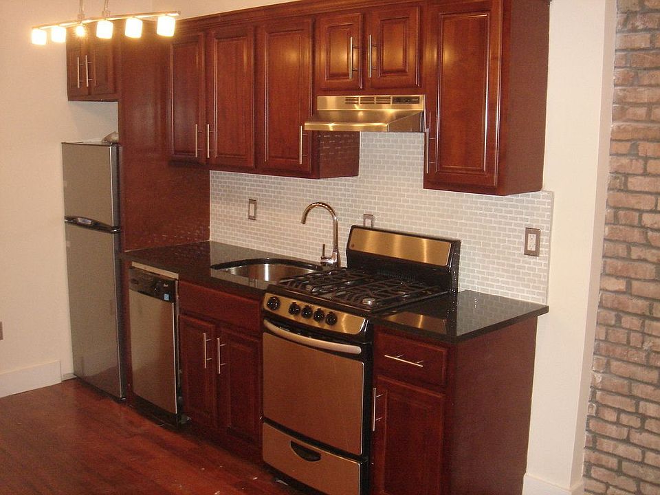 1st image of 435 Bleecker St APT 4R