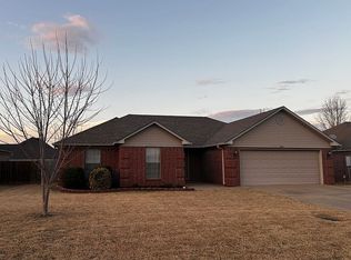 2400 Dahlia, Conway, AR 72034