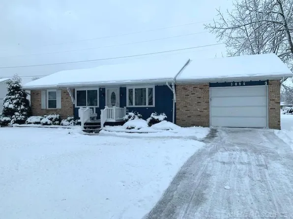 3096 Coventry Dr, Bay City, MI 48706