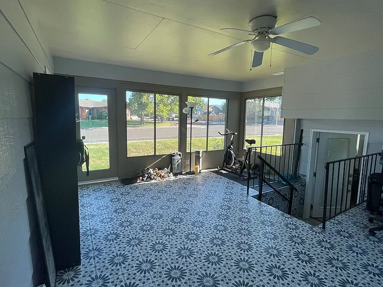 2305 Pheasant Run Cir — Photo 21