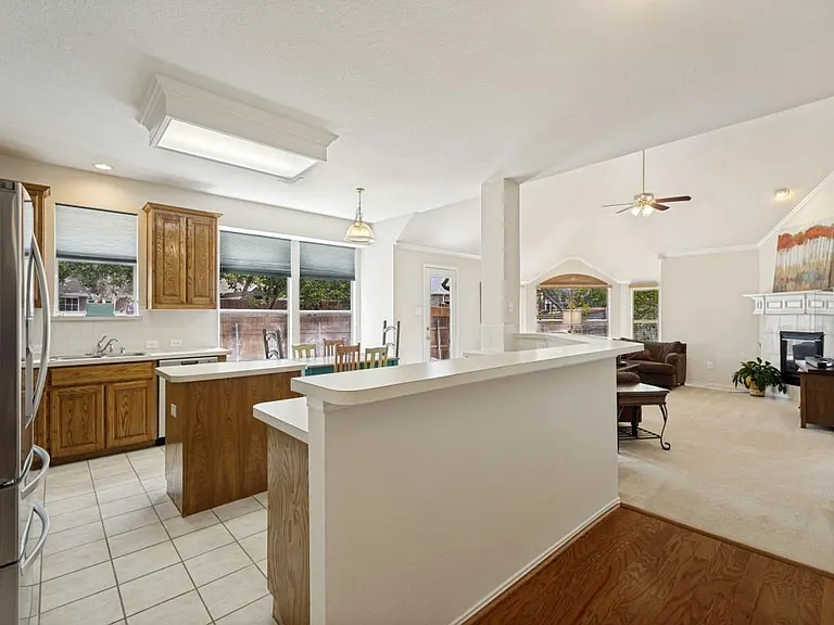 7901 Stonehaven Ln — Photo 7