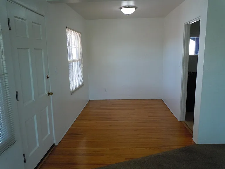 726 W Upas St — Photo 10