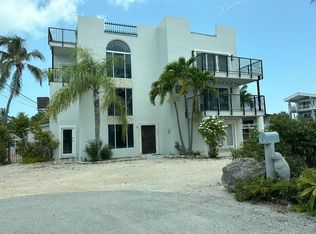 147 Redwing Rd, Tavernier, FL 33070