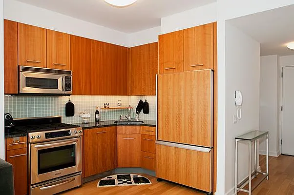 Rented by Platinvm Property Group New York | media 3
