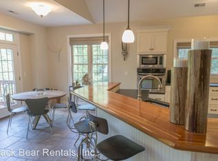 70 Hawks Pointe Ln, Weaverville, NC 28787