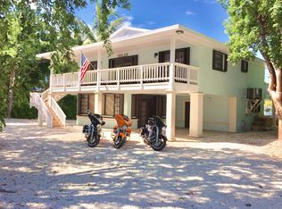 49 E Beach Rd, Tavernier, FL 33070