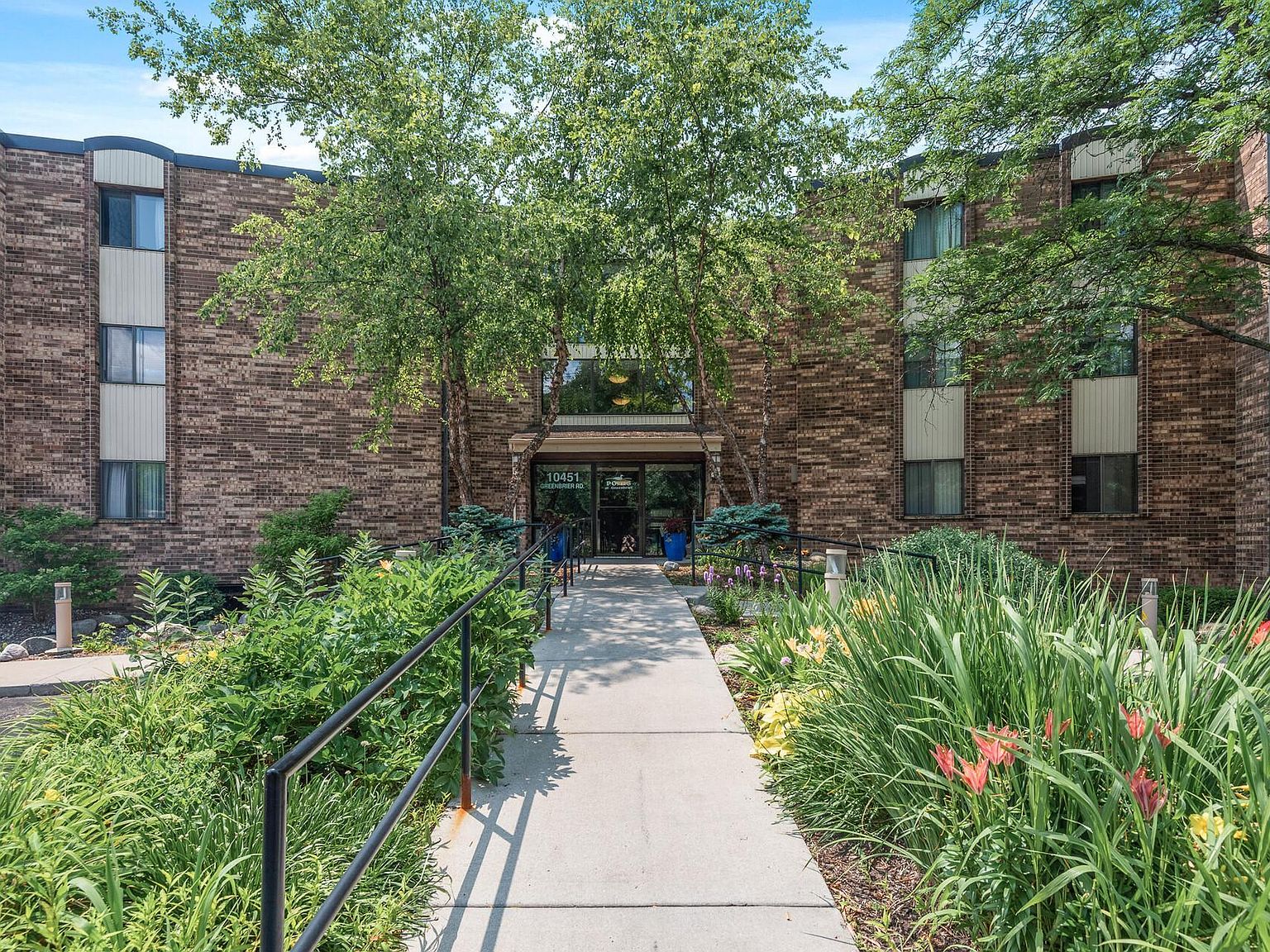 10451 Greenbrier Rd APT 303, MN 55305 MLS 6408739 Zillow