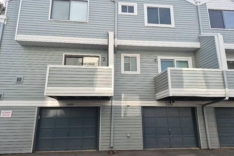 1st image of 11640 E Cedar Ave