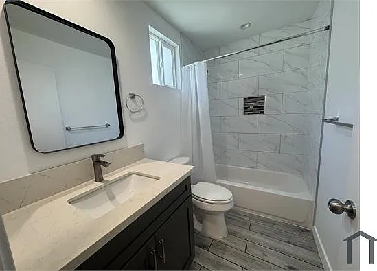 1348 W 41st Pl — Photo 13